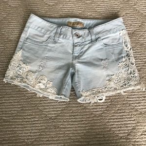 Guess Jeans Lace Detail shorts sz 26